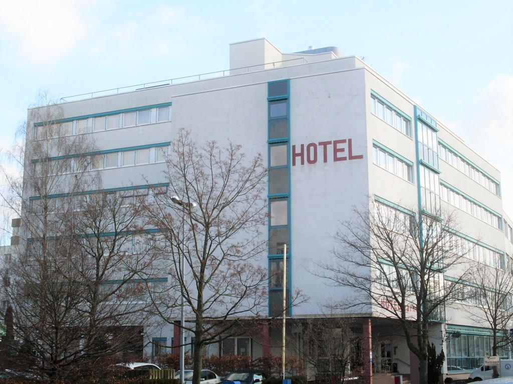 Businesshotel & Appartements Stuttgart-Vaihingen Bagian luar foto