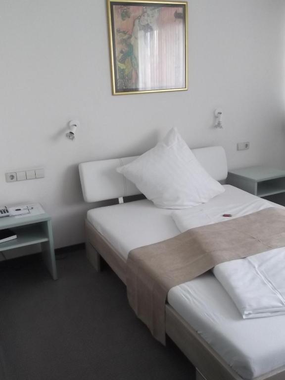 Businesshotel & Appartements Stuttgart-Vaihingen Bagian luar foto